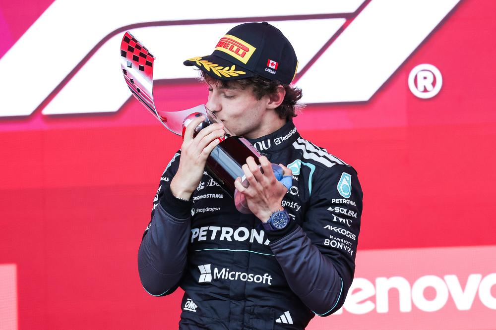 F1赛场焦点佩雷兹最新表现解析与未来夺冠潜力展望